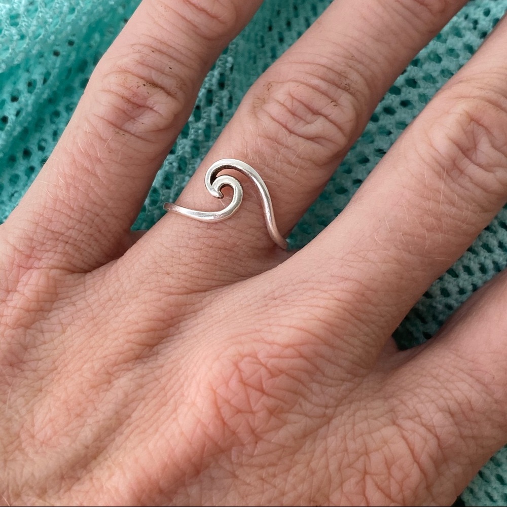Crashing wave ring from Hawaii - Sterling